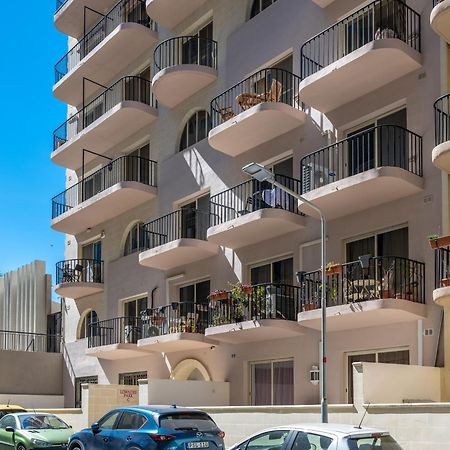 Spacious 3 Bedroom Apartment In The Heart Of St Julians San Julián Exterior foto