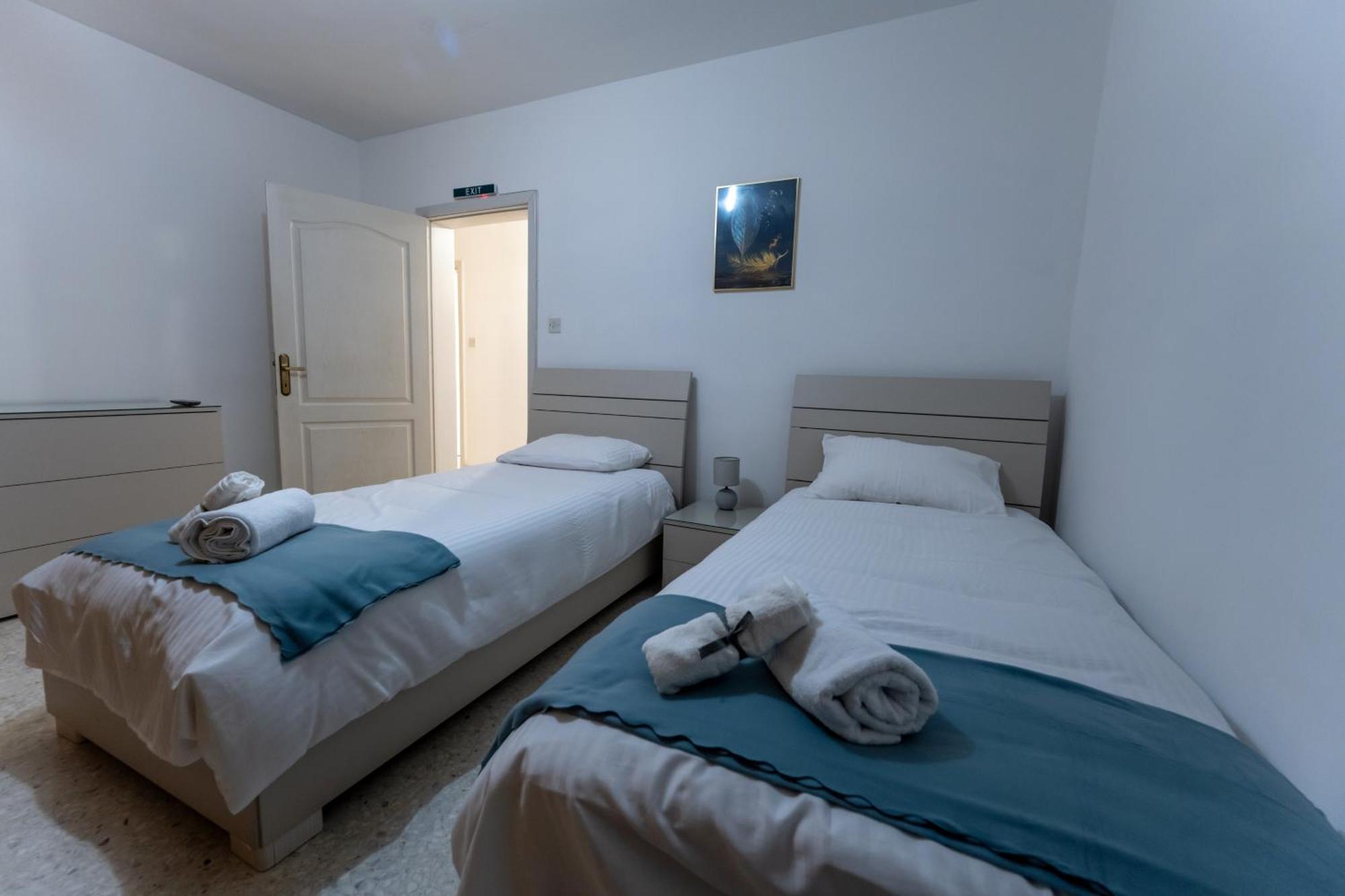 Spacious 3 Bedroom Apartment In The Heart Of St Julians San Julián Exterior foto